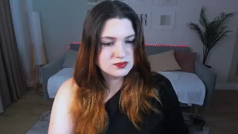 Snapshot of milenafiery chatting on July 13, 2026, 11:02 am milenafiery online show from July 13, 2026, 11:02 am