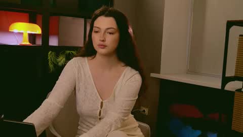 Snapshot of miley_smile chatting on October 10, 2025, 6:01 am Miley online show from October 10, 2025, 6:01 am