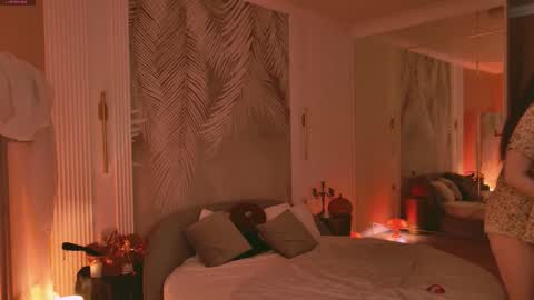 Snapshot of miley_smile chatting on October 26, 2025, 5:57 am Miley online show from October 26, 2025, 5:57 am