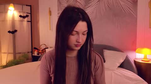 Snapshot of miley_smile chatting on November 2, 2025, 5:32 am Miley online show from November 2, 2025, 5:32 am