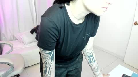  IEY EY  online show from October 5, 2025, 4:22 am