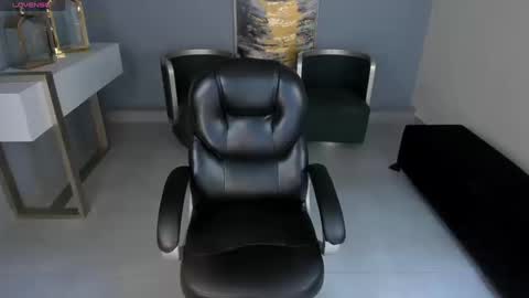 Miley Cruz  IG miley model23 online show from September 19, 2025, 9:26 pm