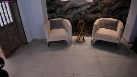 Miley Cruz  IG miley model23 online show from October 2, 2025, 8:05 pm