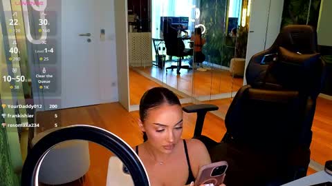 Miley Sin online show from May 5, 2026, 1:30 pm
