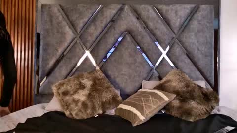 milf__celeste online show from April 19, 2026, 2:33 am