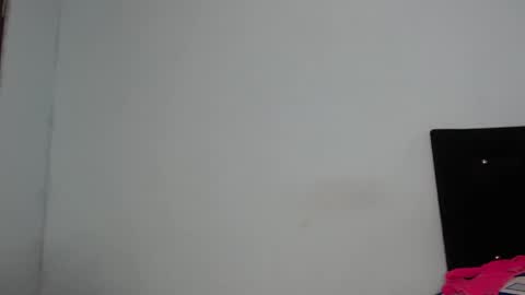 Anay velez online show from March 6, 2026, 4:20 am