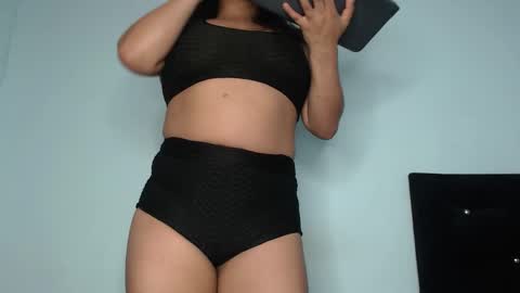 Anay velez online show from March 21, 2026, 4:50 am