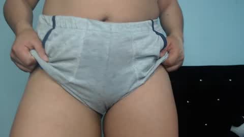 Anay velez online show from April 25, 2026, 4:37 am