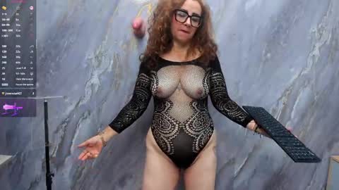 Lili  online show from April 23, 2026, 1:57 pm