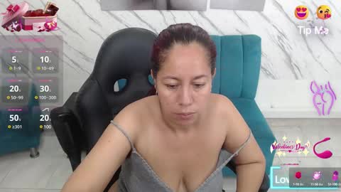 Snapshot of milf_loven chatting on February 26, 2025, 7:38 pm Milf Loven online show from February 26, 2025, 7:38 pm