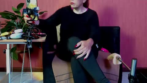  milf sikiu  online show from June 9, 2026, 9:48 pm