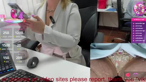 Snapshot of milf_viktoria chatting on April 3, 2026, 11:41 am Viktoria online show from April 3, 2026, 11:41 am