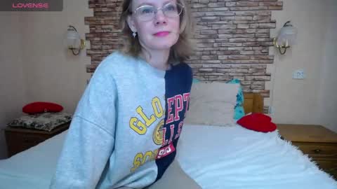Elen online show from May 4, 2026, 3:52 pm