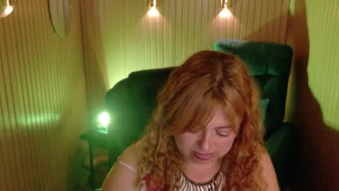 Snapshot of milfarlet chatting on March 3, 2026, 3:40 pm Arlet online show from March 3, 2026, 3:40 pm