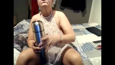 Milfchantal online show from December 20, 2025, 8:32 am