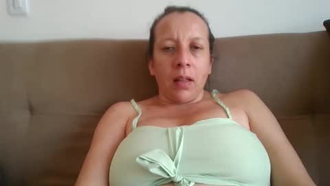 Snapshot of milfevha chatting on January 10, 2026, 7:37 pm milfevha online show from January 10, 2026, 7:37 pm