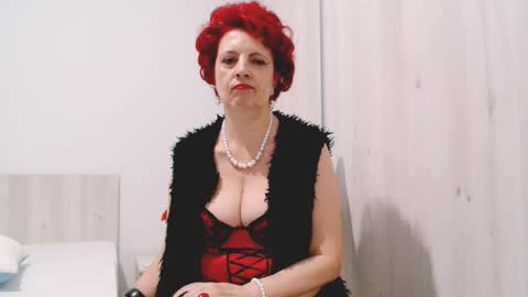 Milfsupreme online show from November 23, 2025, 12:16 pm