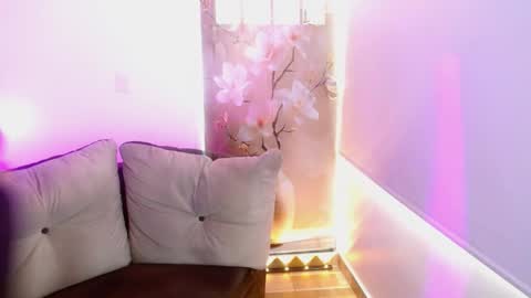 Rosalie  online show from May 8, 2026, 12:21 pm