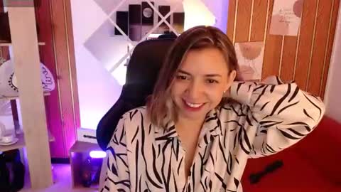 Snapshot of milfsecret69 chatting on July 7, 2026, 11:14 am Sara online show from July 7, 2026, 11:14 am