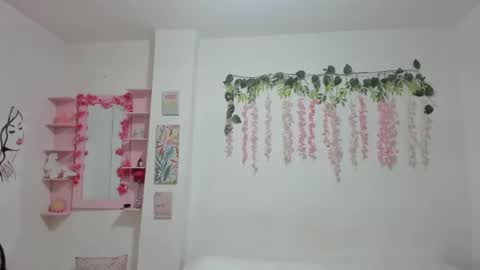 Snapshot of mili_fit11 chatting on September 22, 2025, 2:52 pm mili_fit11 online show from September 22, 2025, 2:52 pm