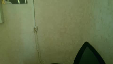 Snapshot of milia21 chatting on April 26, 2026, 6:11 am milia21 online show from April 26, 2026, 6:11 am