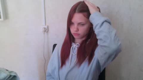 Snapshot of milia21 chatting on May 14, 2026, 7:26 am milia21 online show from May 14, 2026, 7:26 am