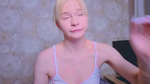 Milia online show from May 31, 2026, 7:37 pm
