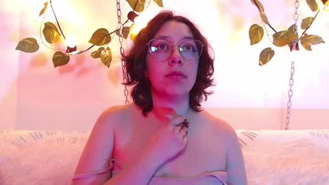 Snapshot of milie_yue206028 chatting on October 22, 2025, 2:34 am Millie online show from October 22, 2025, 2:34 am