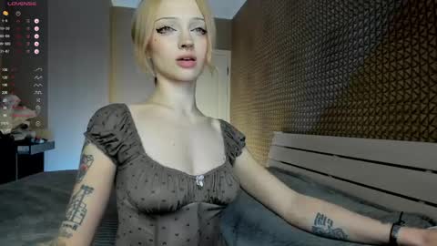 Snapshot of milinamarvelous chatting on April 20, 2026, 2:25 am Mila 3 aka Deepthroat World Champion online show from April 20, 2026, 2:25 am