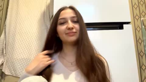 Anna online show from September 10, 2025, 2:28 pm