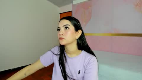 Snapshot of milk_candy16 chatting on September 19, 2025, 1:01 pm S O F I A online show from September 19, 2025, 1:01 pm