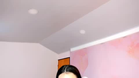 Snapshot of milk_candy16 chatting on October 5, 2025, 12:25 pm S O F I A online show from October 5, 2025, 12:25 pm