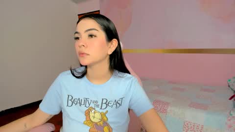 Snapshot of milk_candy16 chatting on October 7, 2025, 12:24 pm S O F I A online show from October 7, 2025, 12:24 pm