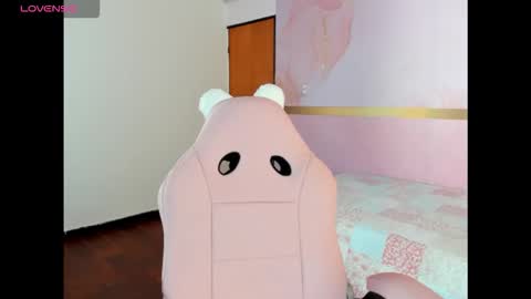 Snapshot of milk_candy16 chatting on October 15, 2025, 12:27 pm S O F I A online show from October 15, 2025, 12:27 pm
