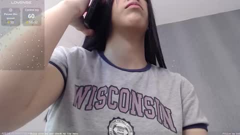 Snapshot of milker_amira chatting on March 10, 2025, 1:10 pm Amira online show from March 10, 2025, 1:10 pm