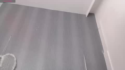 Snapshot of milker_amira chatting on September 9, 2025, 12:59 pm Amira online show from September 9, 2025, 12:59 pm