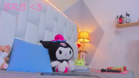 Snapshot of milkwhore1 chatting on September 20, 2025, 12:17 pm Michelle  online show from September 20, 2025, 12:17 pm