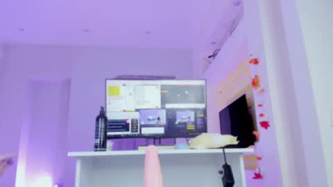 Vivian online show from March 3, 2025, 11:22 am