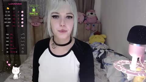 Snapshot of milkybunnyy chatting on October 31, 2025, 1:39 am  Novaleigh Nyan  online show from October 31, 2025, 1:39 am