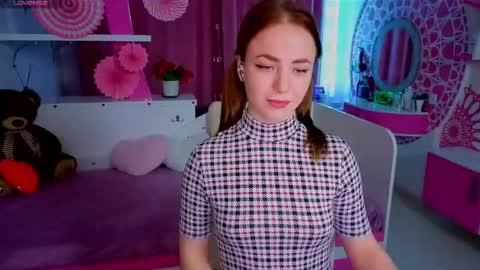 Snapshot of millana_hot chatting on March 31, 2026, 8:31 pm Milana online show from March 31, 2026, 8:31 pm