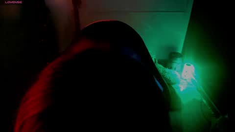 millandiux online show from December 8, 2024, 2:39 am