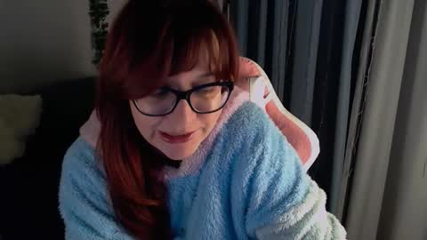 Milla online show from October 22, 2025, 7:35 pm