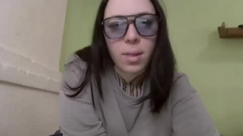 MillaSourety online show from February 4, 2026, 12:22 pm