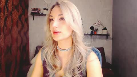 Snapshot of millaxqueen chatting on February 14, 2025, 11:31 am MillaXQueen online show from February 14, 2025, 11:31 am