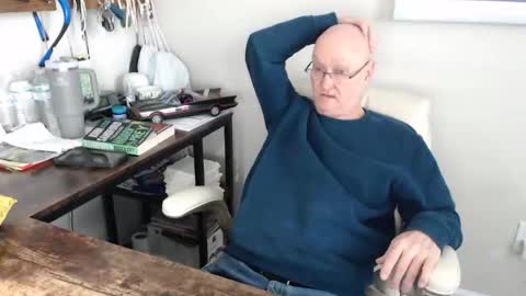 millenium0129 online show from January 17, 2026, 7:17 pm