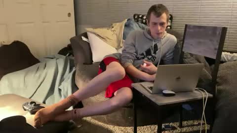 SlimnHungOH online show from December 2, 2024, 9:35 am