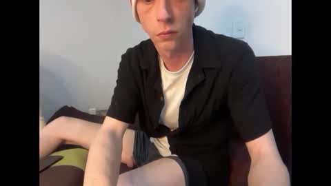 SlimnHungOH online show from October 3, 2025, 10:29 pm