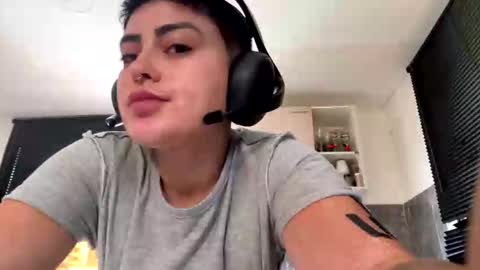 Snapshot of milley_rose chatting on October 21, 2025, 1:45 pm Im girl my name is Johana  online show from October 21, 2025, 1:45 pm