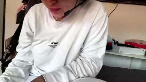 Snapshot of milley_rose chatting on October 31, 2025, 1:45 pm Im girl my name is Johana  online show from October 31, 2025, 1:45 pm