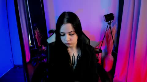 milleycyrus_ online show from March 21, 2026, 1:37 pm